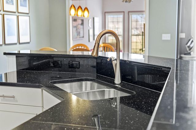 8033 Hillingdon Drive, Powell, OH 43065