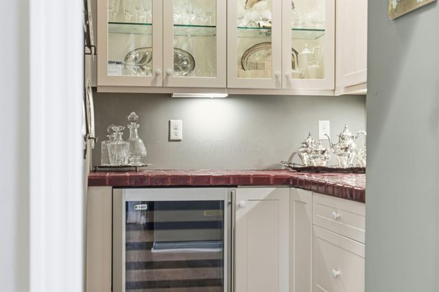 8033 Hillingdon Drive, Powell, OH 43065