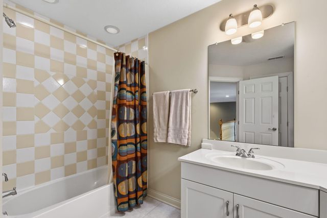 8033 Hillingdon Drive, Powell, OH 43065