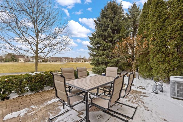 8033 Hillingdon Drive, Powell, OH 43065