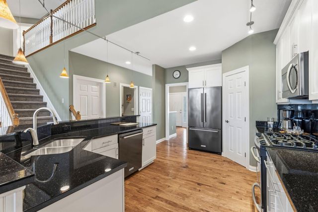 8033 Hillingdon Drive, Powell, OH 43065