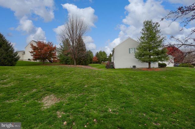 489 WOOD DUCK DR, Manheim, PA 17545