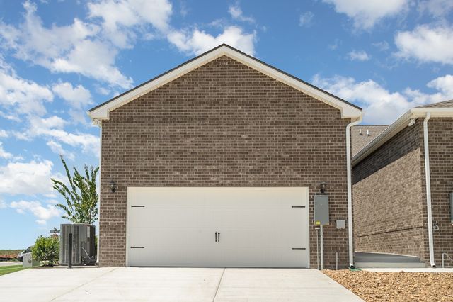 3146 Arbor Valley Rd, Spring Hill, TN 37174