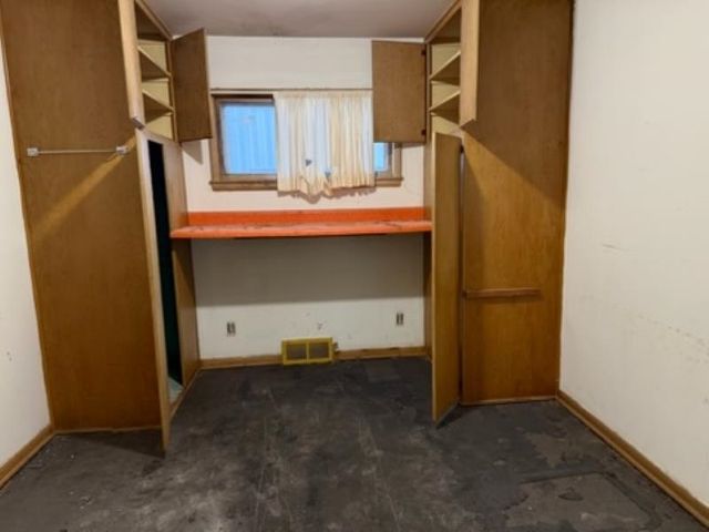 1732 Fairmount St, Wichita, KS 67208