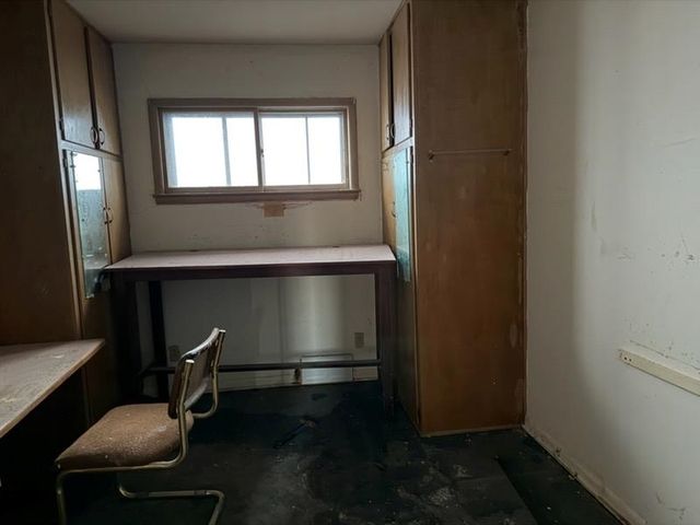 1732 Fairmount St, Wichita, KS 67208