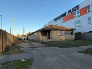 1732 Fairmount St, Wichita, KS 67208