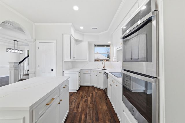 4705 Villa Vera Drive, Arlington, TX 76017