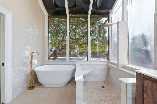 4705 Villa Vera Drive, Arlington, TX 76017