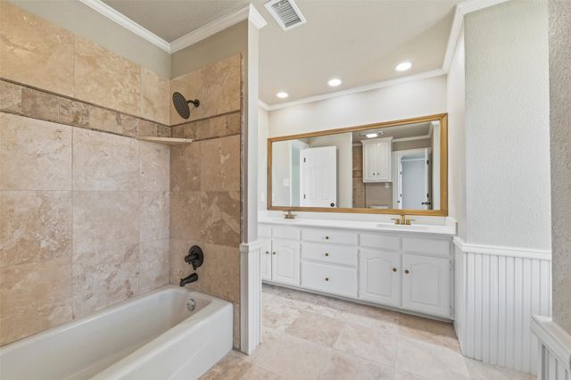 4705 Villa Vera Drive, Arlington, TX 76017