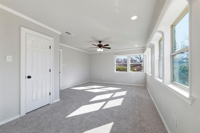 4705 Villa Vera Drive, Arlington, TX 76017