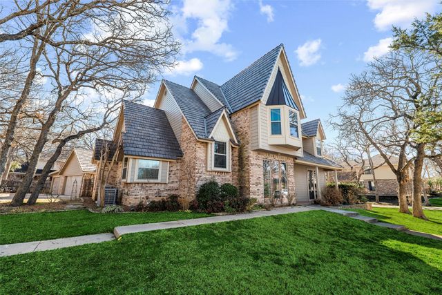 4705 Villa Vera Drive, Arlington, TX 76017