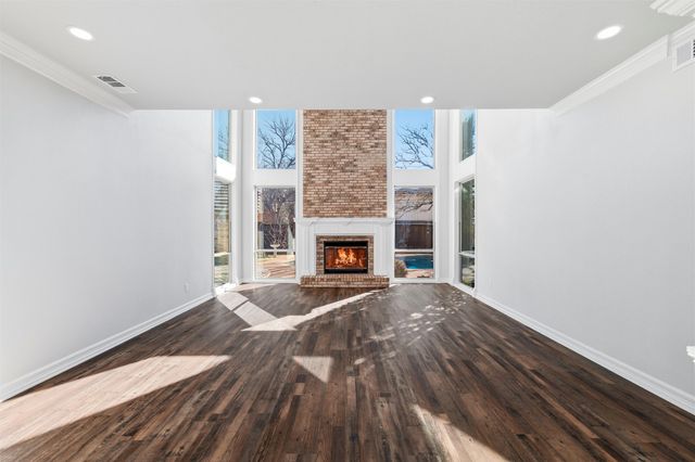 4705 Villa Vera Drive, Arlington, TX 76017