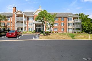 208 Ambridge Court 202, Chesterfield, MO 63017