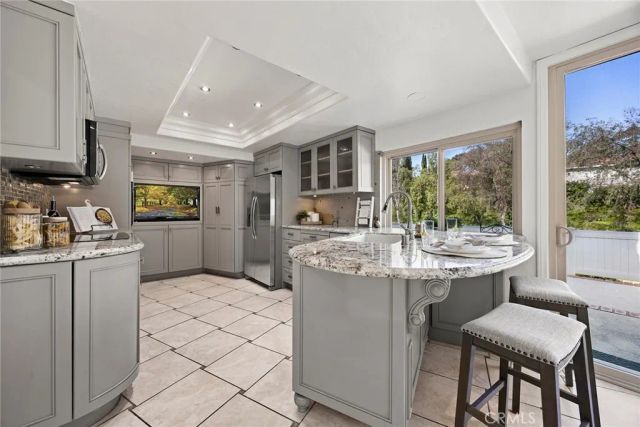 6515 E Circulo Dali, Anaheim Hills, CA 92807