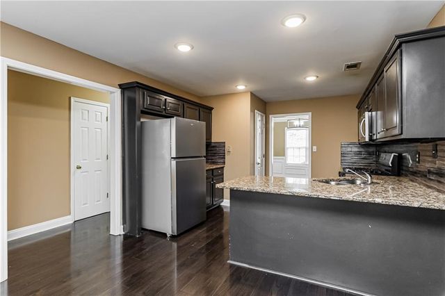 4017 River Garden Circle, Covington, GA 30016