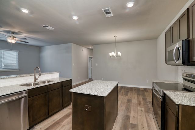 660 Harvest Moon Drive, Venus, TX 76084