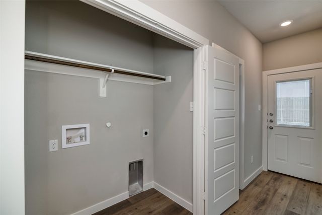 660 Harvest Moon Drive, Venus, TX 76084