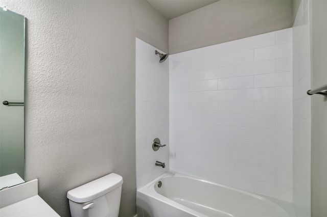 660 Harvest Moon Drive, Venus, TX 76084