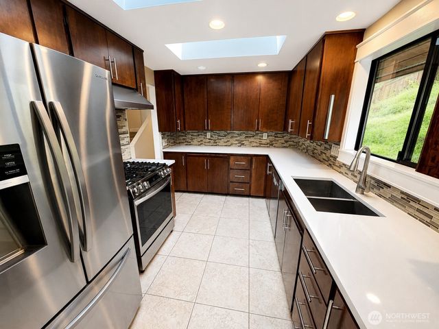 2604 Vining Place, Bellingham, WA 98226