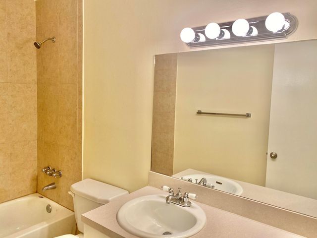 405 Executive Center Drive 208, West Palm Beach, FL 33401