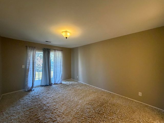 5872 Pine Aires Drive, Sterling Heights, MI 48314