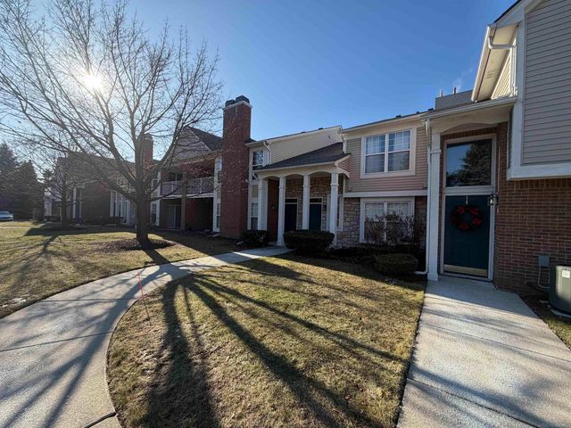 5872 Pine Aires Drive, Sterling Heights, MI 48314