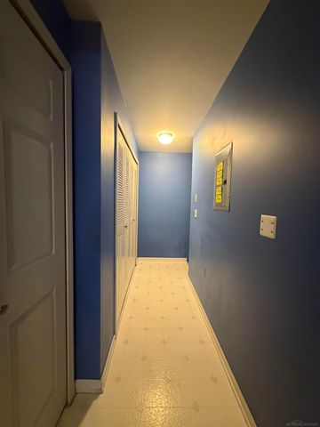 5872 Pine Aires Drive, Sterling Heights, MI 48314