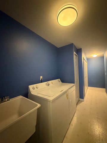 5872 Pine Aires Drive, Sterling Heights, MI 48314