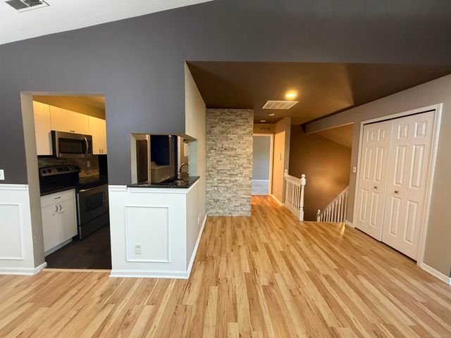 5872 Pine Aires Drive, Sterling Heights, MI 48314