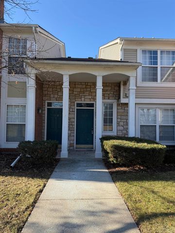 5872 Pine Aires Drive, Sterling Heights, MI 48314