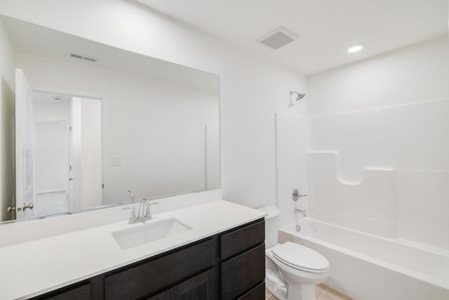 6764 Starling Drive, Schererville, IN 46375