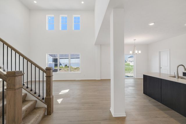 6764 Starling Drive, Schererville, IN 46375