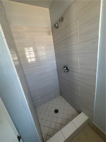 4012 Via Vaquero Avenue, Las Vegas, NV 89102