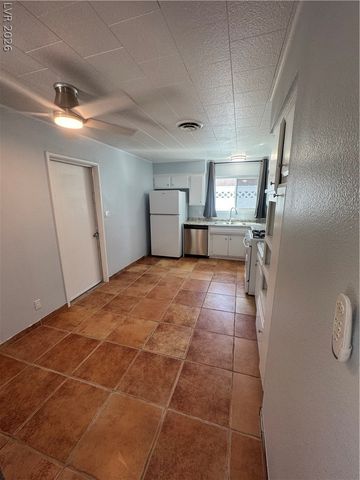 4012 Via Vaquero Avenue, Las Vegas, NV 89102