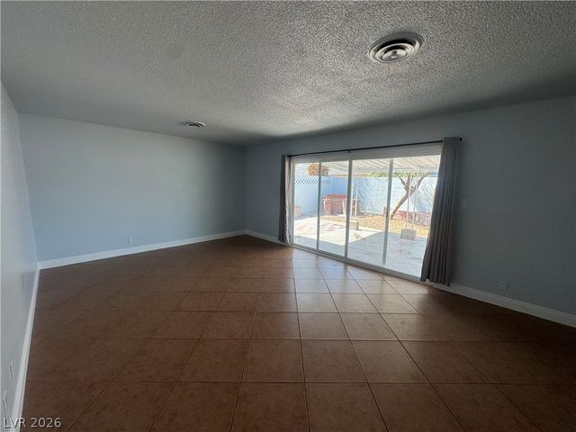 4012 Via Vaquero Avenue, Las Vegas, NV 89102