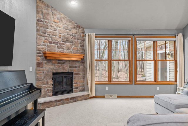 4231 WESTVIEW LANE, Oshkosh, WI 54904