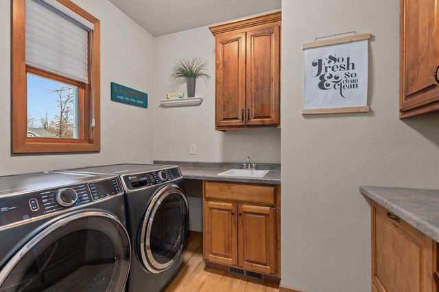 4231 WESTVIEW LANE, Oshkosh, WI 54904