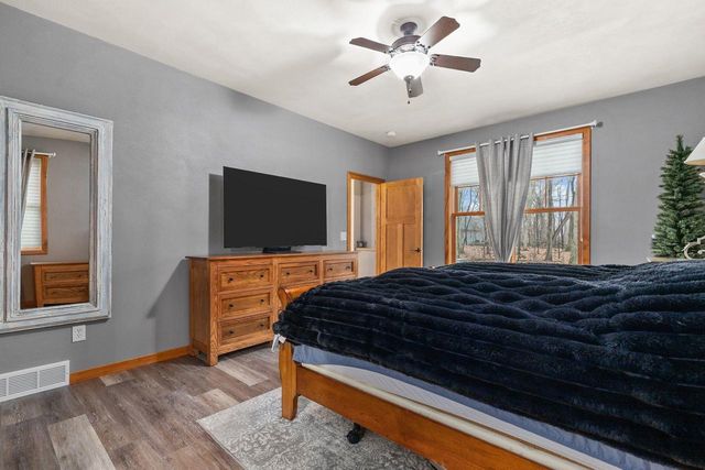 4231 WESTVIEW LANE, Oshkosh, WI 54904