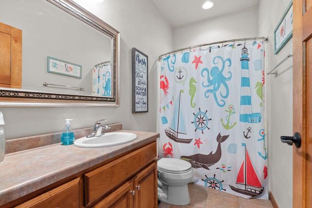 4231 WESTVIEW LANE, Oshkosh, WI 54904