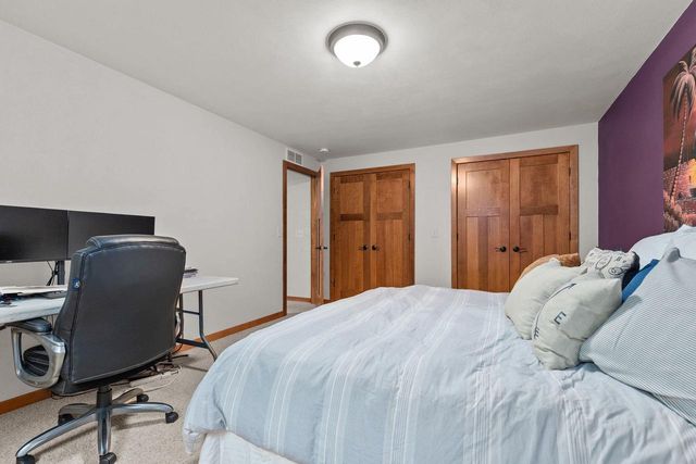 4231 WESTVIEW LANE, Oshkosh, WI 54904