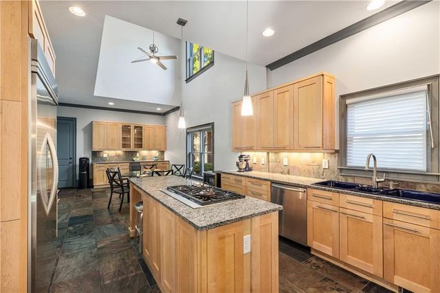 33 Cliftwood Drive, Atlanta, GA 30328