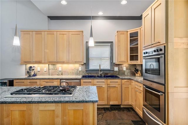33 Cliftwood Drive, Atlanta, GA 30328