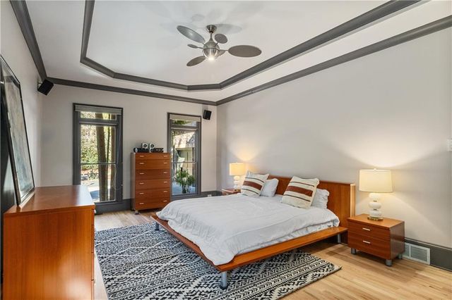 33 Cliftwood Drive, Atlanta, GA 30328