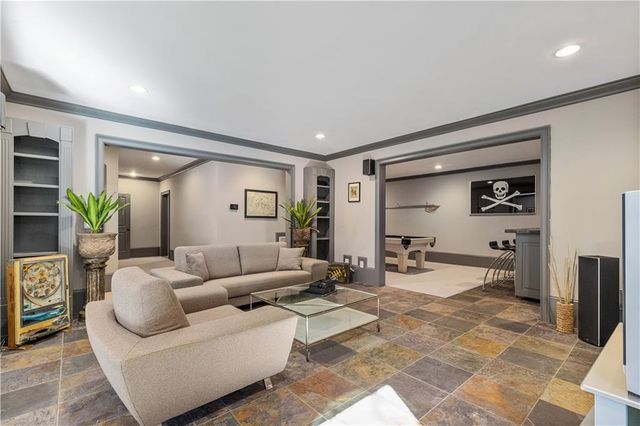 33 Cliftwood Drive, Atlanta, GA 30328