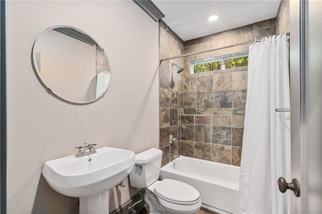 33 Cliftwood Drive, Atlanta, GA 30328