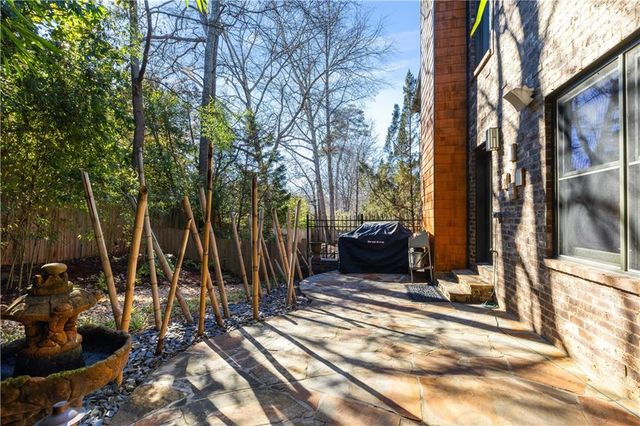 33 Cliftwood Drive, Atlanta, GA 30328