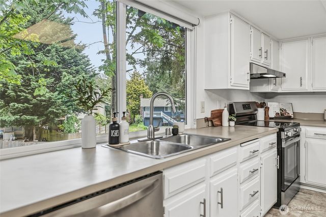 15524 SE 179th Street, Renton, WA 98058