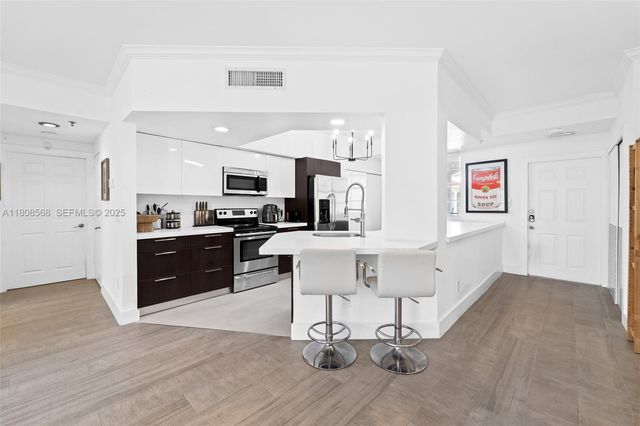 3245 NE 184th Street 13402, Aventura, FL 33160