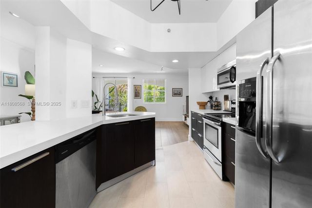3245 NE 184th Street 13402, Aventura, FL 33160