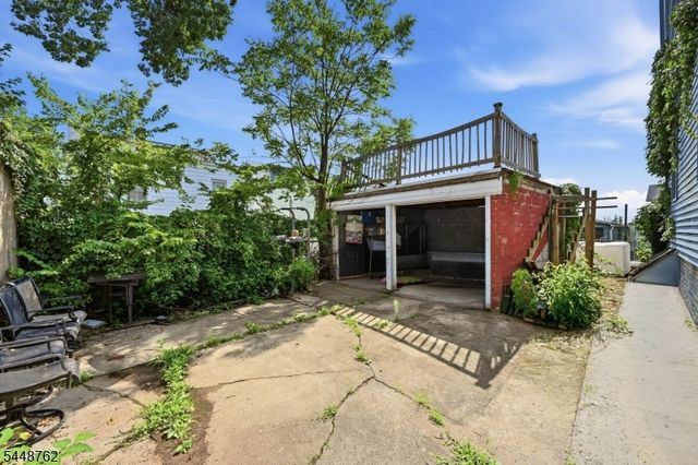 185 Grumman Ave, Newark City, NJ 07112